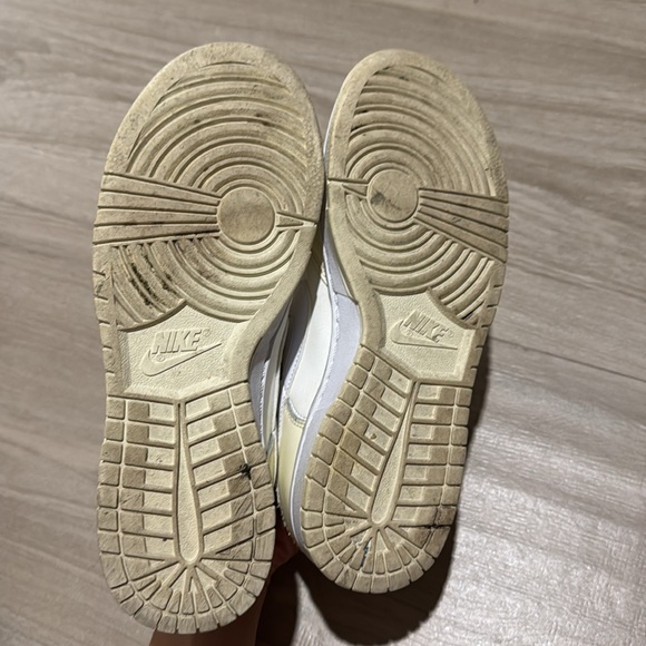 Nike Dunks - Picture 4 of 4